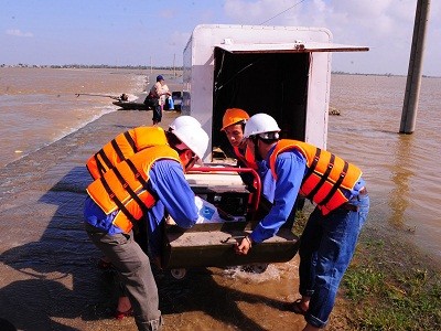 Nhà mạng dồn sức chống bão Haiyan