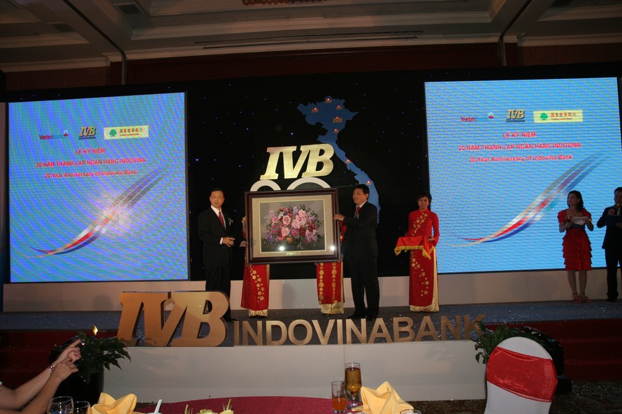 Lễ kỷ niệm 20 năm thành lập của ngân hàng Indovina