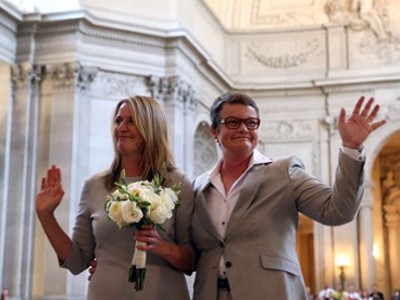 California dỡ bỏ lệnh cấm kết hôn đồng tính