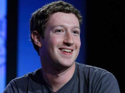 Người sáng lập facebook lại hầu kiện