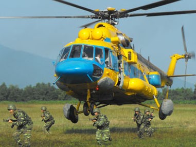 Cận cảnh Trung đoàn Không quân trực thăng đầu tiên Việt Nam