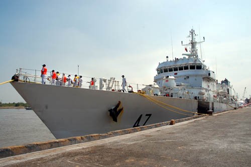 Cảng sát biển Ấn Độ thăm Việt Nam