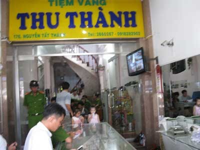 Kẻ cướp tiệm vàng ở Bình Thuận từng có 2 tiền án tại Mỹ