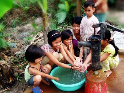 Khởi động dự án nước sạch cho học sinh vùng nông thôn