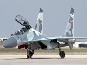 Phi công Nga học lái tiêm kích ‘vô đối’ Su-35S