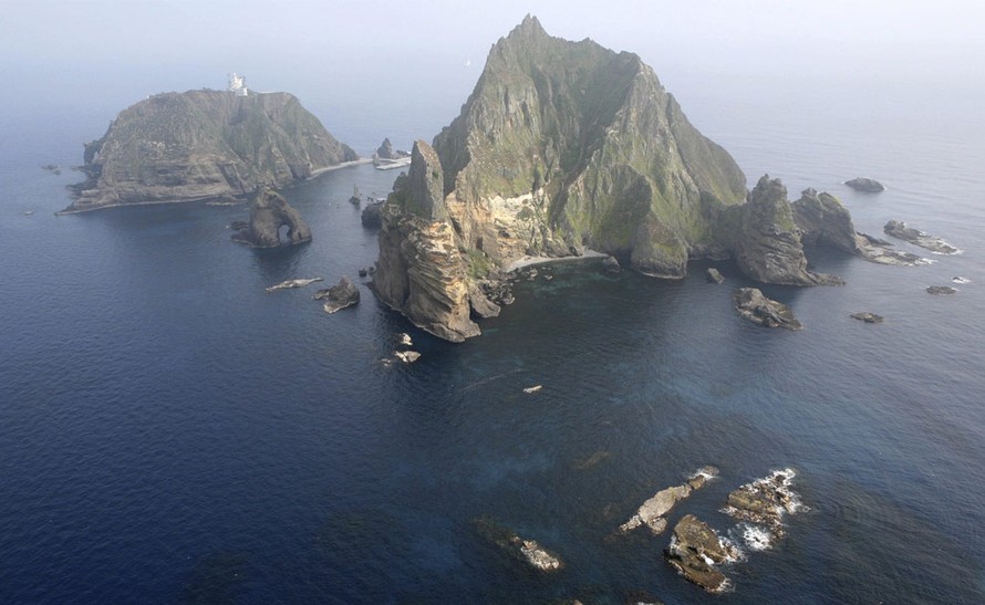 Hải quân Hàn Quốc mở rộng căn cứ gần đảo gây tranh cãi