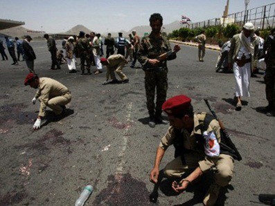 Hiện trường một vụ đánh bom ở Yemen