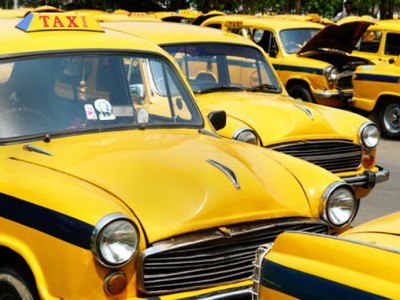 Nữ lái xe taxi New Dehli được học võ