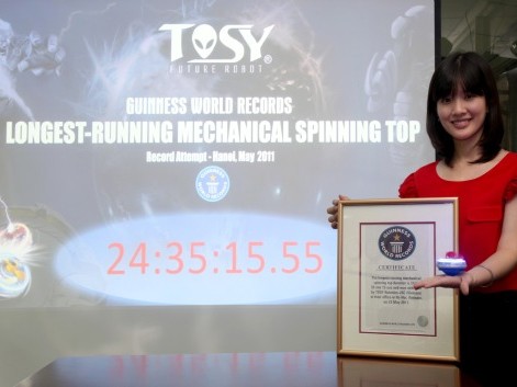 'Con quay chạy lâu nhất thế giới' của VN nhận kỷ lục Guinness
