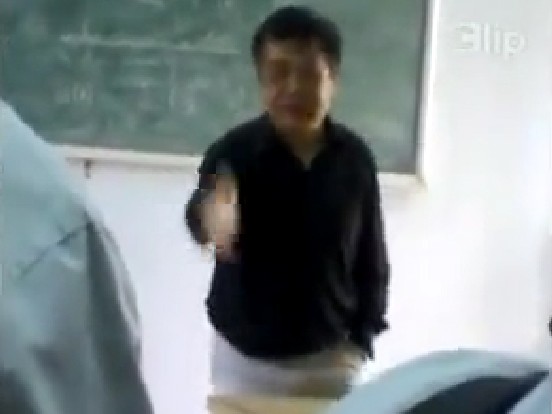 Thầy giáo Việt mê Barca làm xôn xao dân mạng
