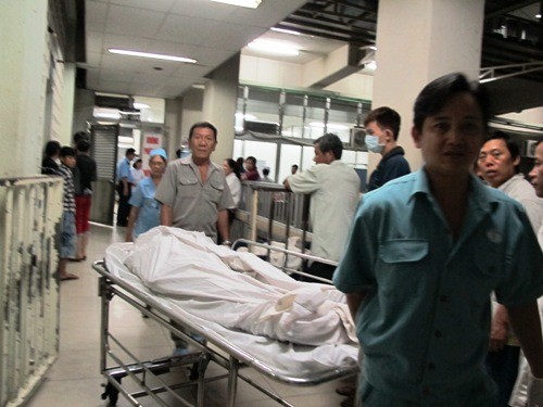Thiếu nữ vào Bệnh viện Chợ Rẫy tự tử