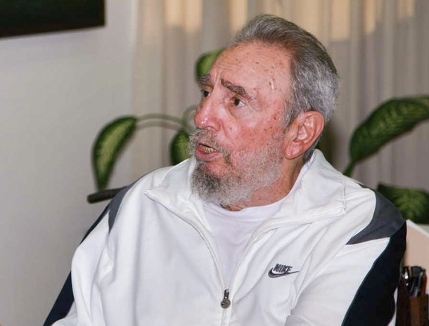 Fidel Castro khỏe mạnh trong lần xuất hiện hiếm hoi