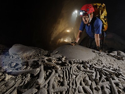Phát hiện xương hóa thạch trong hang Sơn Đoòng