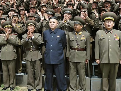 Ông Kim Jong-un thị sát đơn vị ‘bức tường sắt’ của Triều Tiên