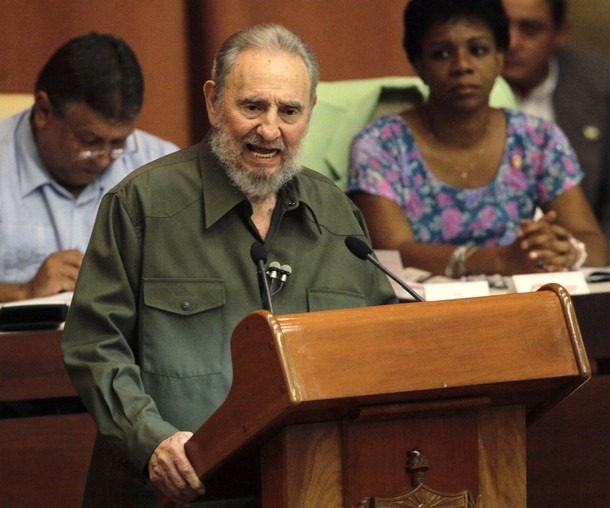 Fidel Castro lần đầu phát biểu trước quốc hội sau bốn năm