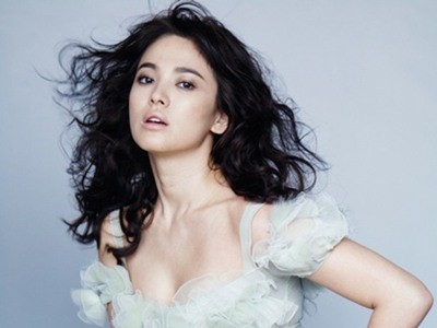 Song Hye Kyo lọt top 5 người đẹp nhất thế giới