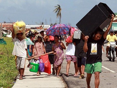 Người dân Philippines gượng dậy sau siêu bão