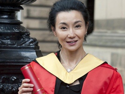 Trương Mạn Ngọc nhận bằng tiến sĩ