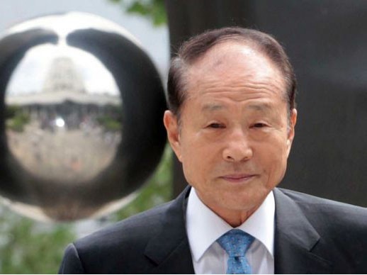 Anh trai Tổng thống Hàn Quốc bị bắt vì tham nhũng