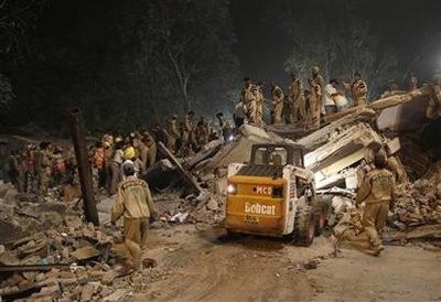 Ấn Độ: Sập nhà cao tầng, ít nhất 64 người thiệt mạng