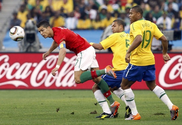 Brazil dắt tay 'Brazil châu Âu' vào vòng trong