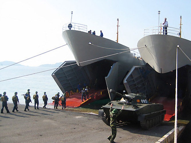 'Tàu há mồm' của Hải quân Việt Nam