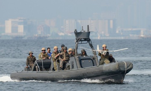 Hải quân Philippines và Mỹ đang chuẩn bị phóng một thiết bị không người lái tại một căn cứ hải quân của Philippines