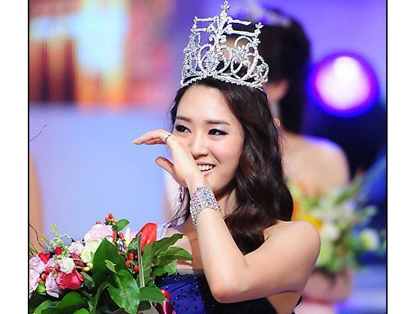 Tân hoa hậu Hàn Quốc: Jung So Ra