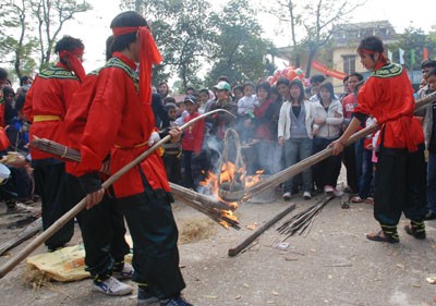 Festival làng nghề Việt 2010: Ra mắt nồi cơm kỷ lục
