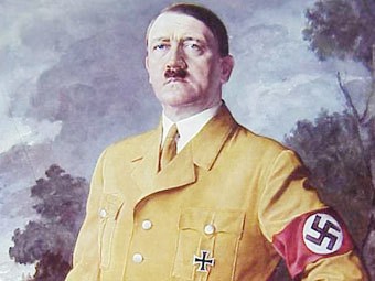 Hitler bị tước danh hiệu công dân danh dự