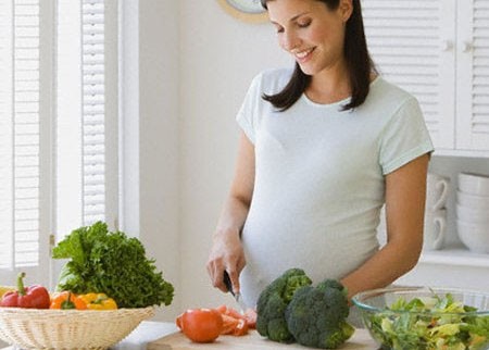 6 nguy hiểm trong chế độ ăn của thai phụ