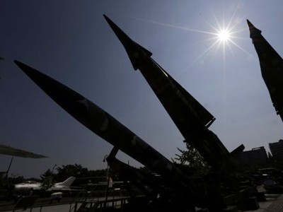 Mỹ cho phép Hàn Quốc sở hữu tên lửa bắn xa hơn
