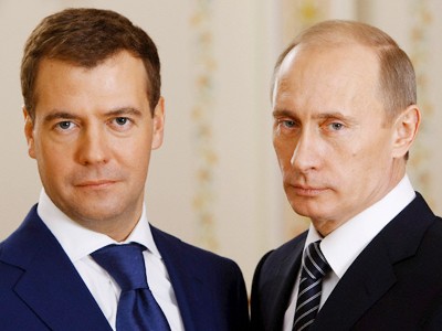 Thủ tướng Nga Putin (phải) và Tổng thống Medvedev Ảnh: Syaricha