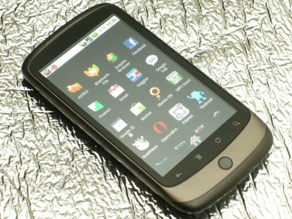 Google 'quay mặt' với Nexus One