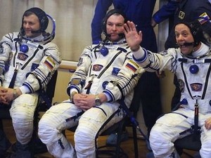 Ba nhà du hành trên ISS trở về Trái Đất an toàn