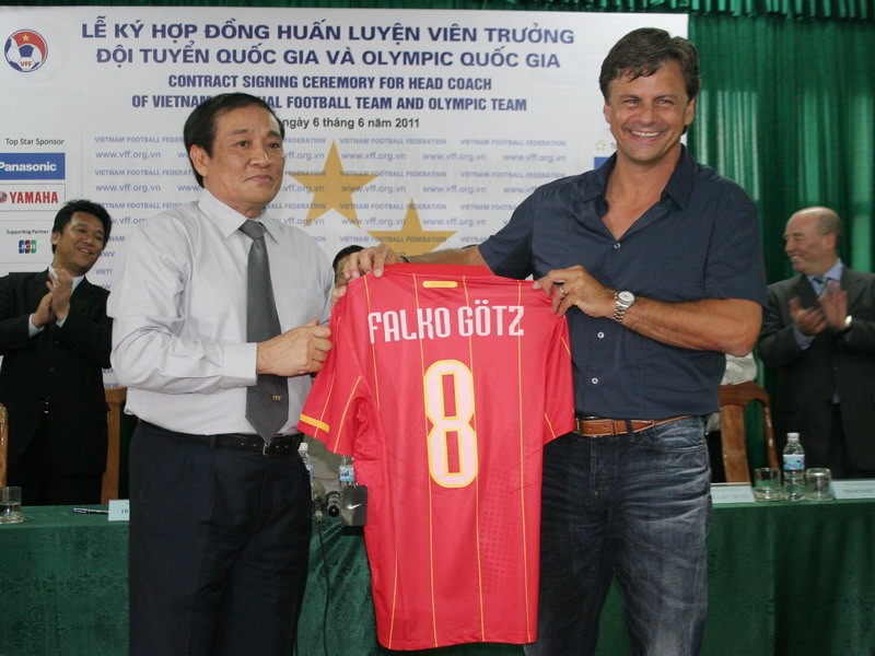 HLV Falko Goetz chính thức kí hợp đồng dẫn dắt Tuyển Việt Nam