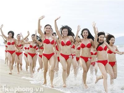 Hoa hậu Việt Nam 2008: Người đẹp và áo tắm