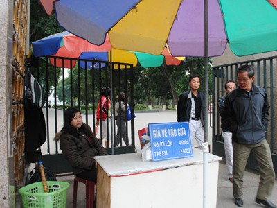 Hà Nội: Đề nghị không thu tiền vào công viên