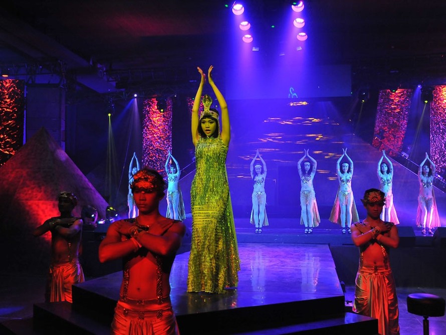 Nóng bỏng Bay show