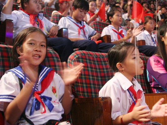 Trẻ em Trường Sa dự lễ hội Trung thu tại Hà Nội