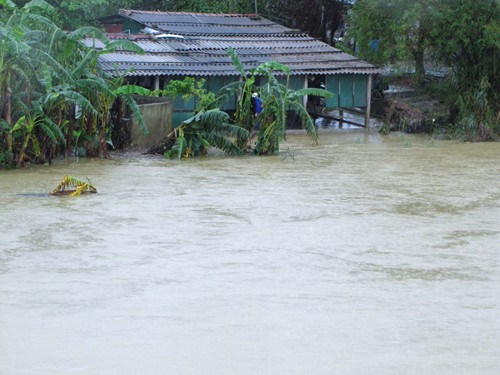 Thừa Thiên - Huế: Ngập lụt nhanh chưa từng thấy