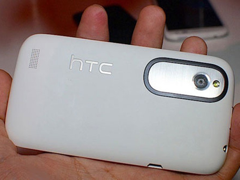 Điện thoại HTC 'khủng' hai SIM