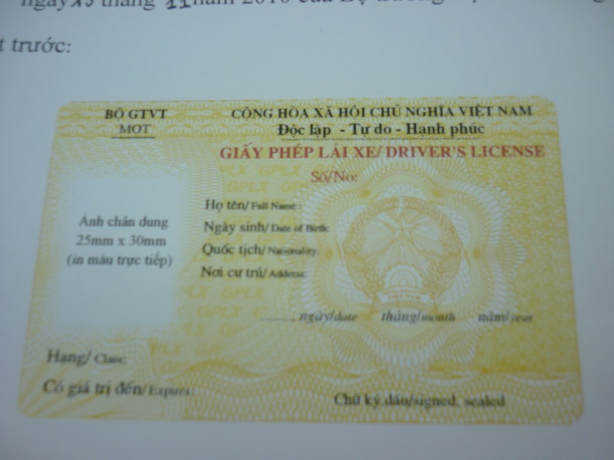 Mô hình giấy phép lái xe mới, sẽ được lưu hành từ 1 - 1 - 2011
