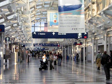 Phát hiện 18 đầu người ở sân bay Chicago
