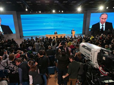Tổng thống Nga Putin họp trực tiếp với 1.300 phóng viên