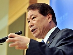 Ngoại trưởng Hàn từ chức vì tuyển dụng con ruột