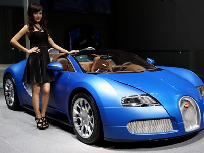 Bugatti Veyron 16.4 SuperSport có giá 2,4 triệu đô