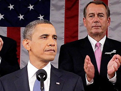 Tổng thống Mỹ Barack Obama (giữa) đọc thông điệp liên bang ngày 26-1. Ảnh: AP