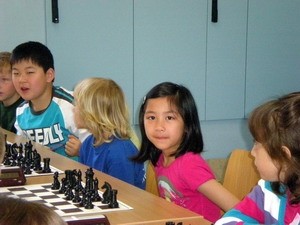 Bé gái người Việt đoạt giải nhất cờ vua ở Đức