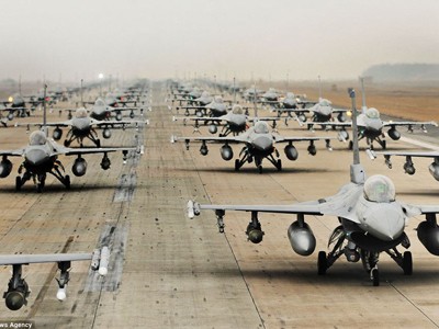 Lộ diện hàng trăm chiến đấu cơ F-16 của Hàn Quốc
